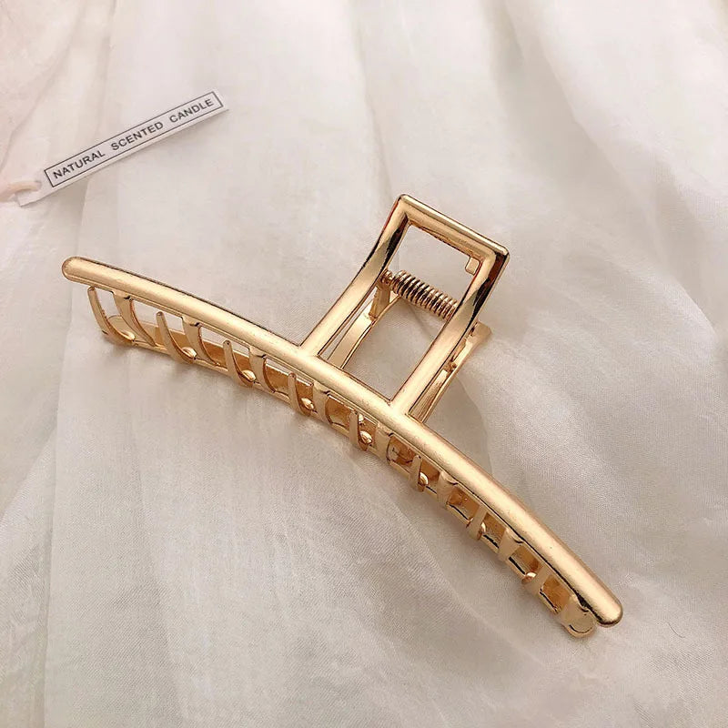 GoCute Metallic Cross Hair Claw – Korean-Inspired Elegant Hair Accessory